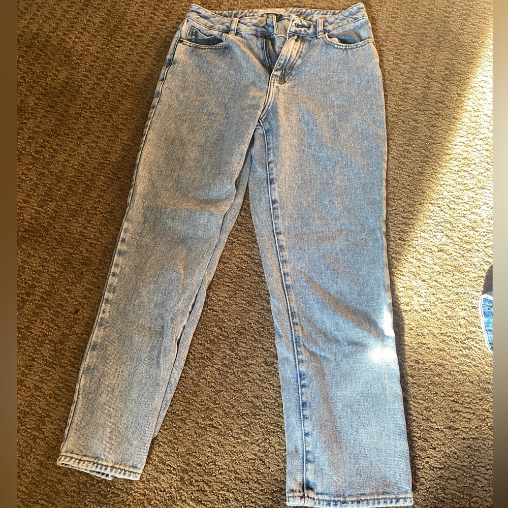 light wash jeans